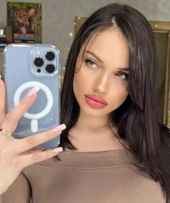 У меня ты найдешь все, что тебе нужно для полного релакса и наслаждения. Мои услуги включают классический секс, оральный секс, массаж, стриптиз и многое другое. Я открыта к экспериментам и готова исполнить твои самые сокровенные фантазии. Фото настоящие, отзывы положительные. Тебе понравится время проведенное со мной, обещаю! ⭐😘 Алия